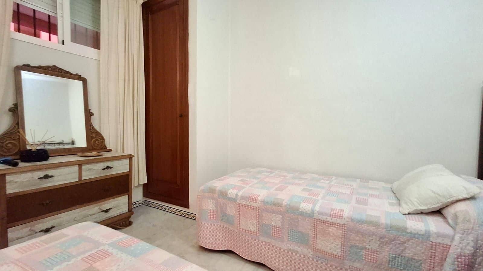 2 bedroom Apartment for sale in Torrevieja with pool - € 254,000 (Ref: 10005821)