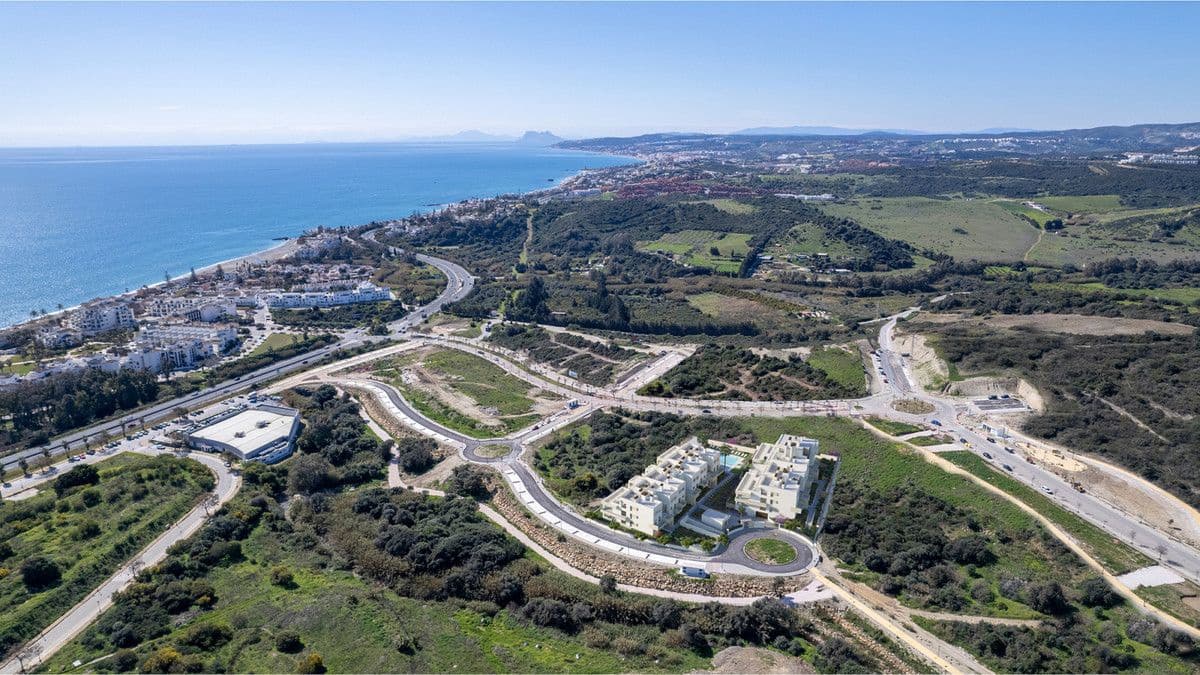 1 sypialnia Apartament na sprzedaż w Estepona z basenem - 233 000 € (Ref: 10005832)
