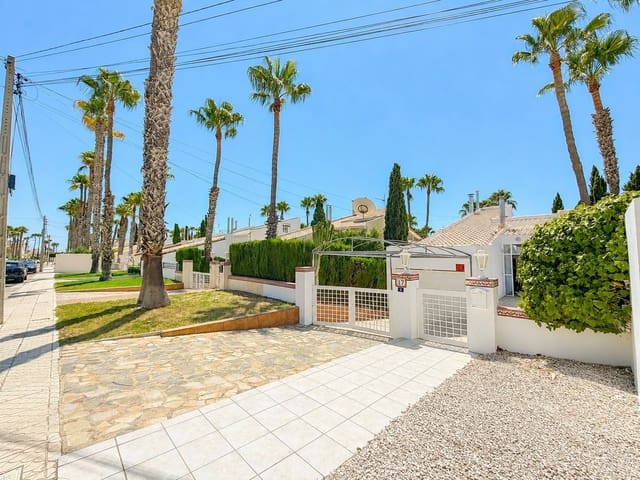 3 soveværelse Villa til salg i Las Filipinas med garage - € 529.995 (Ref: 10005839)