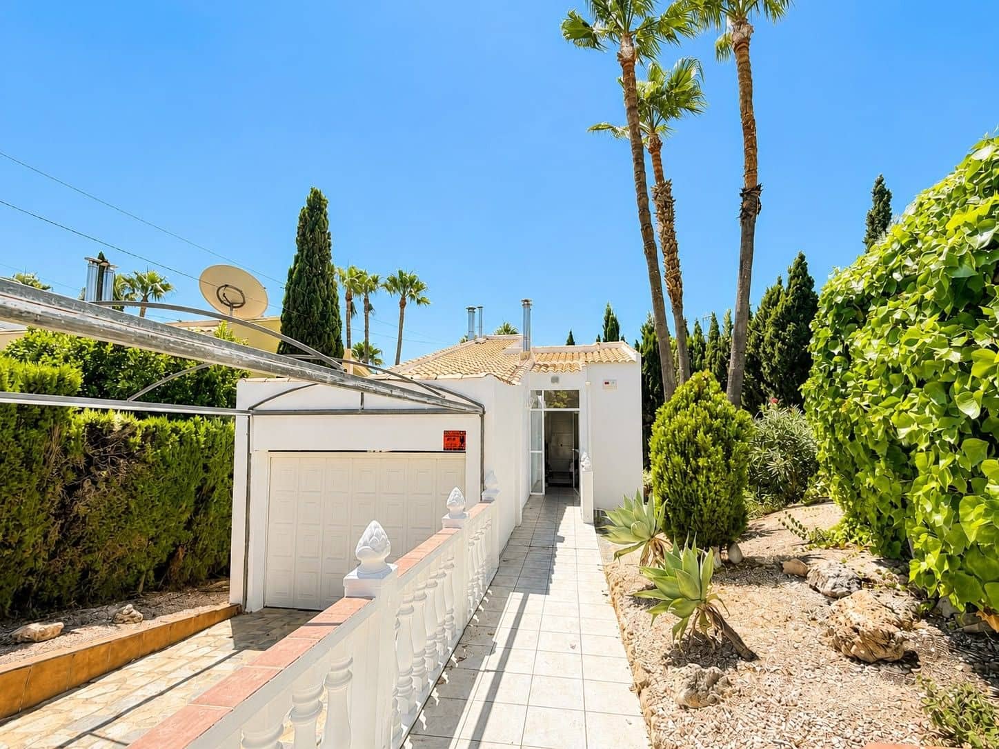 3 soveværelse Villa til salg i Filipinas med garage - € 529.995 (Ref: 10005839)