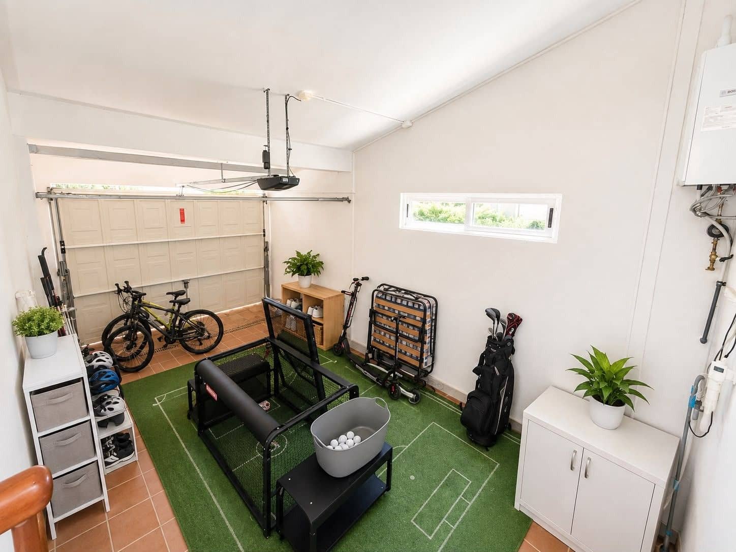 3 soveværelse Villa til salg i Filipinas med garage - € 529.995 (Ref: 10005839)