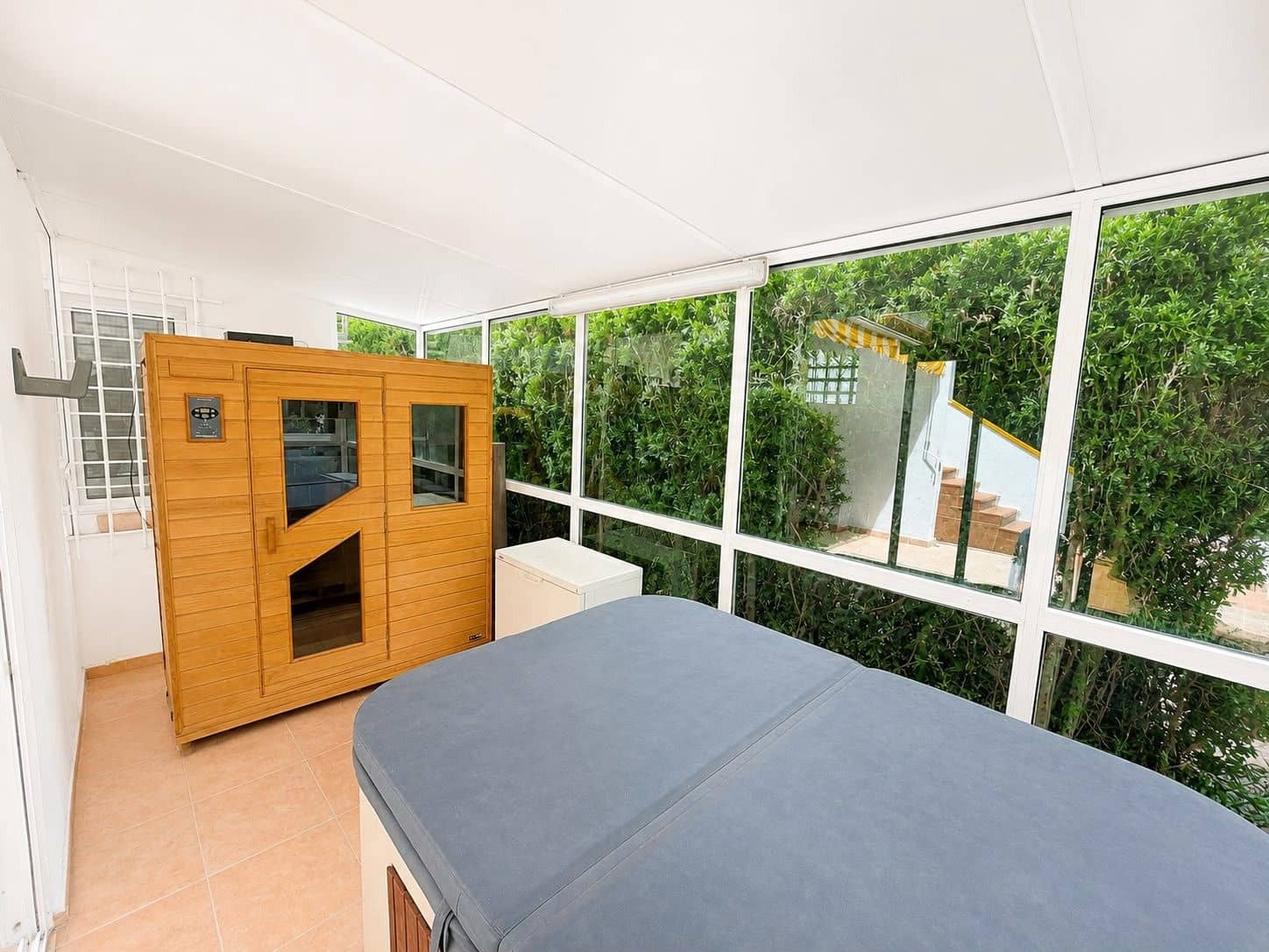 3 soveværelse Villa til salg i Filipinas med garage - € 529.995 (Ref: 10005839)