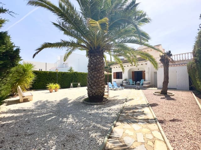 Chalet de 3 habitaciones en Cabo Roig, Orihuela en venta con piscina - 629.900 € (Ref: 10005875)