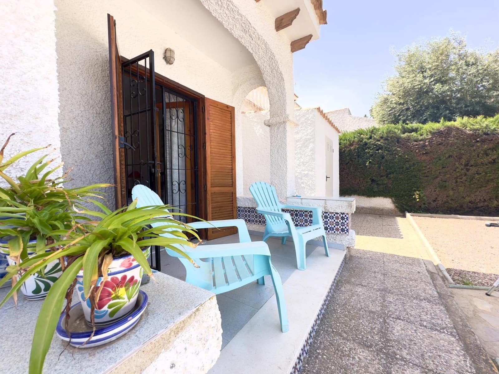 Chalet de 3 habitaciones en Cabo Roig en venta con piscina - 629.900 € (Ref: 10005875)