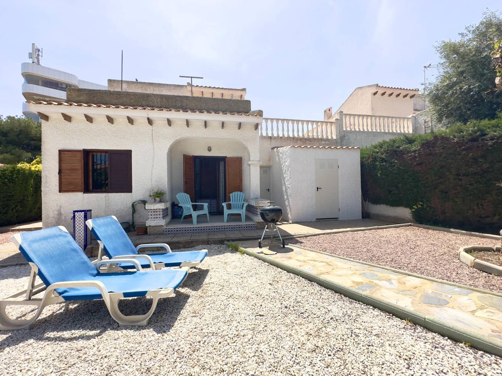 Chalet de 3 habitaciones en Cabo Roig en venta con piscina - 629.900 € (Ref: 10005875)