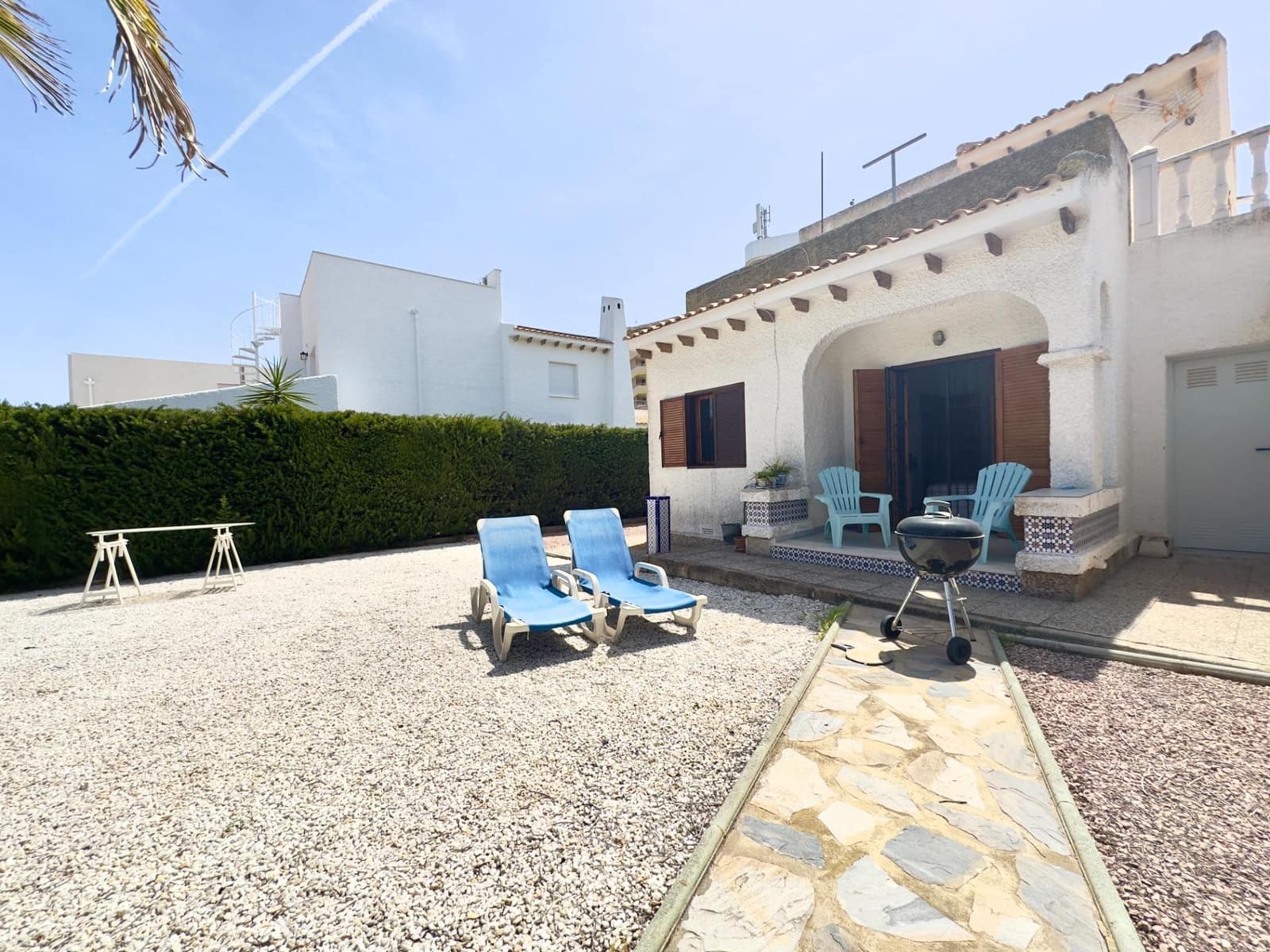 Chalet de 3 habitaciones en Cabo Roig en venta con piscina - 629.900 € (Ref: 10005875)