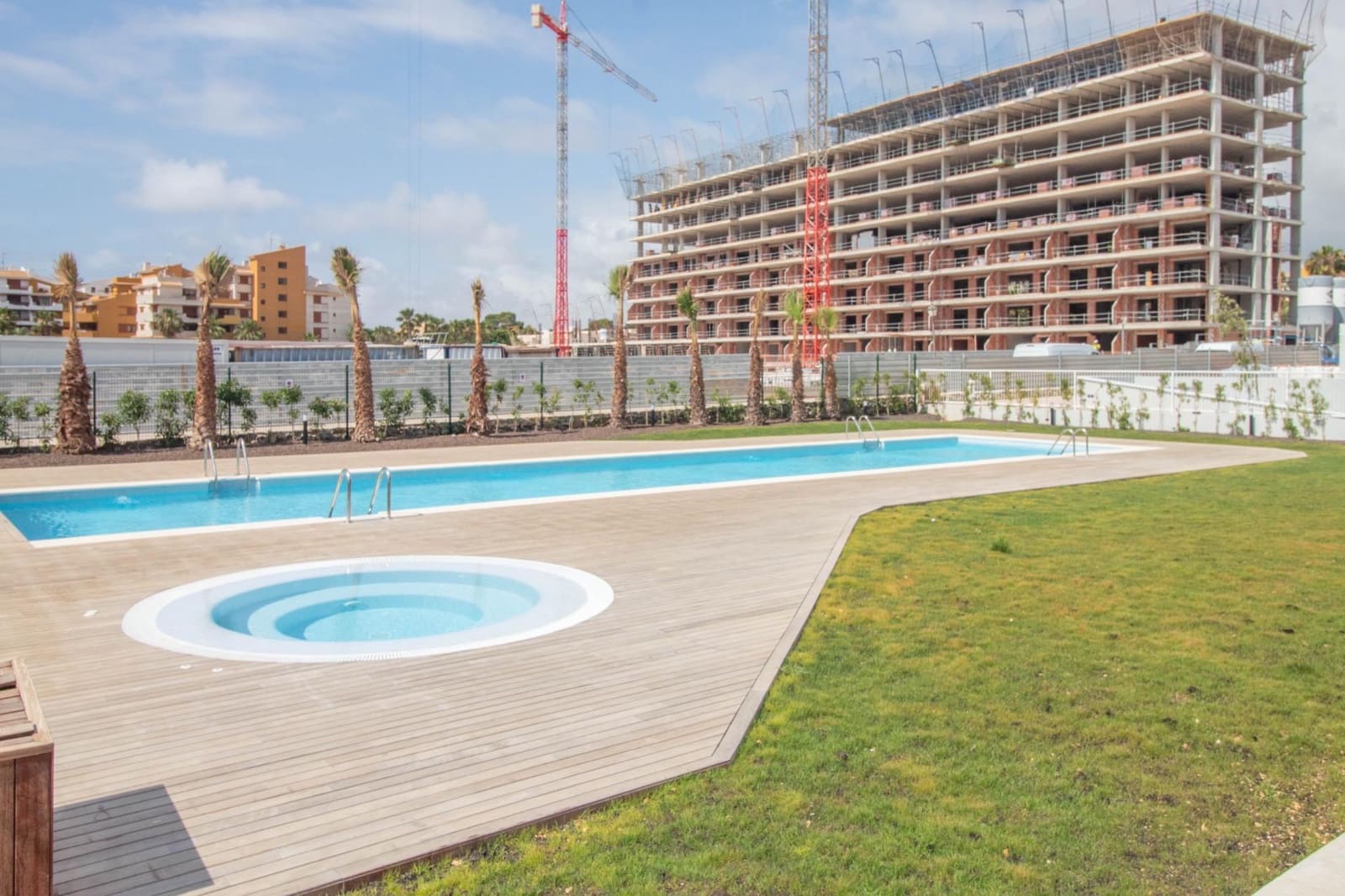 Apartamento de 2 habitaciones en Punta Prima en venta con piscina - 370.000 € (Ref: 10005878)