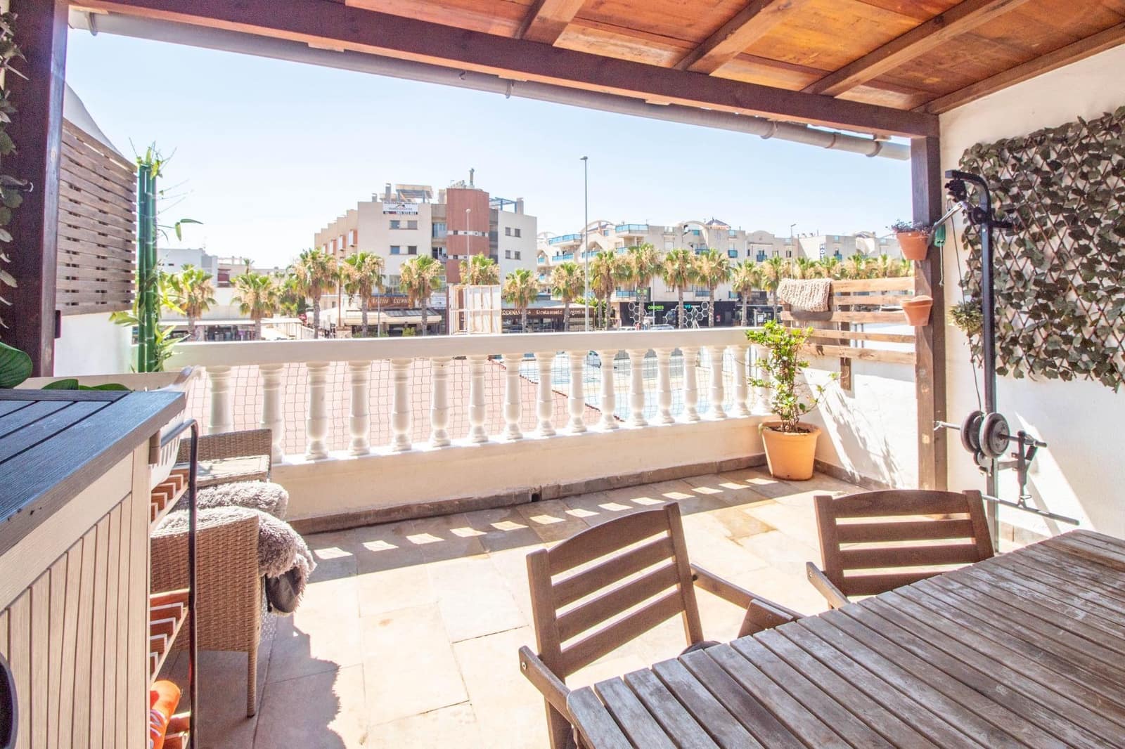 2 makuuhuone Bungalow myytävänä paikassa Cabo Roig mukana uima-altaan - 135 000 € (Ref: 10005883)