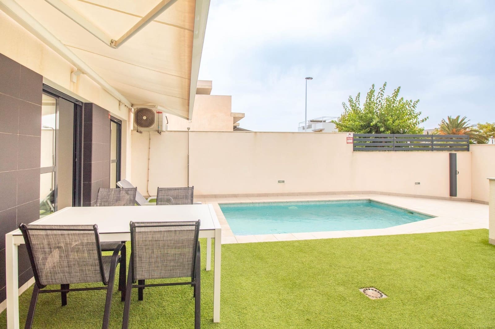 2 sypialnia Bungalow na sprzedaż w Lo Pagan z basenem - 224 900 € (Ref: 10005884)