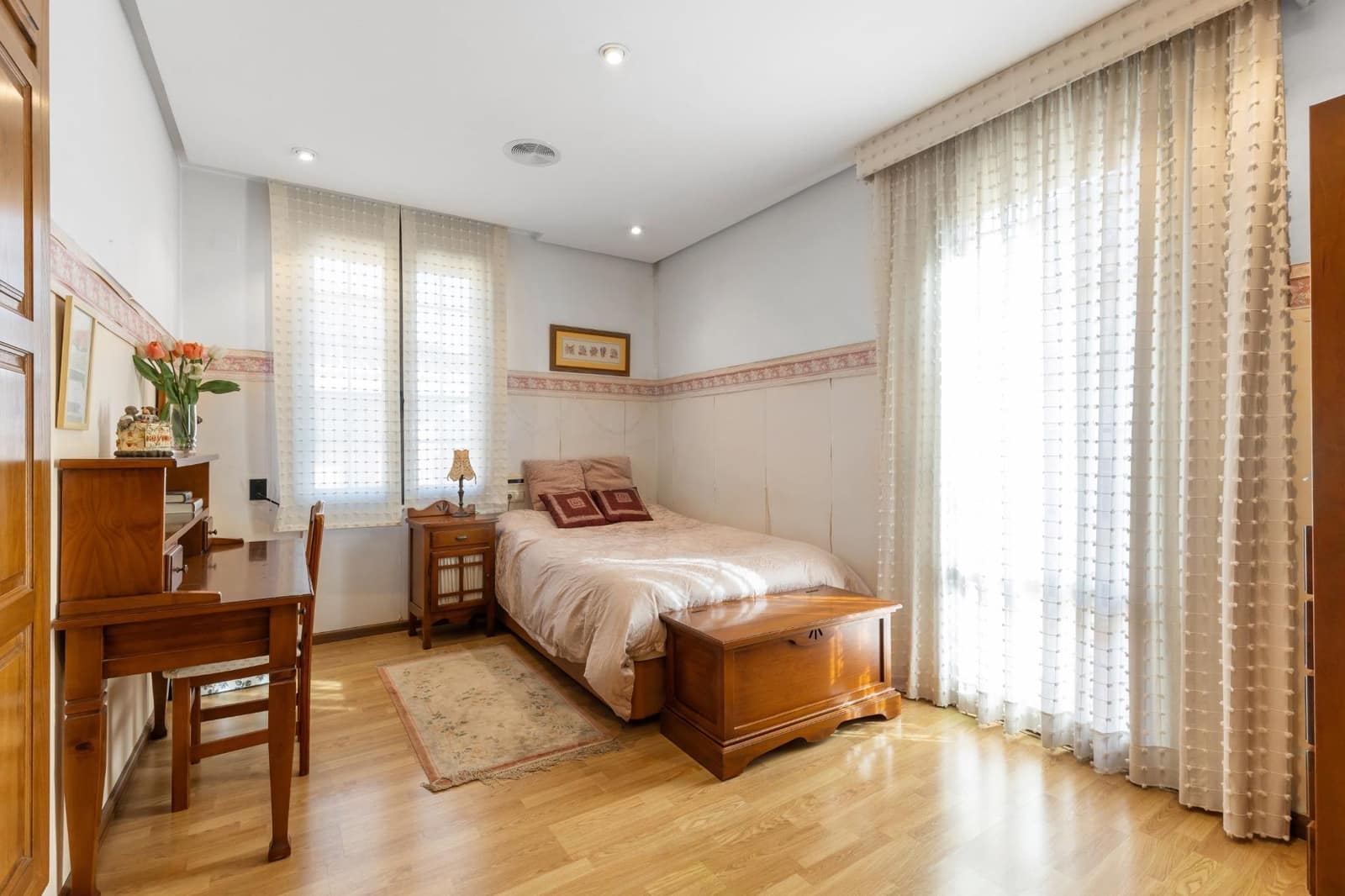 6 sypialnia Willa na sprzedaż w La Veleta z basenem garażem - 2 490 000 € (Ref: 10005887)