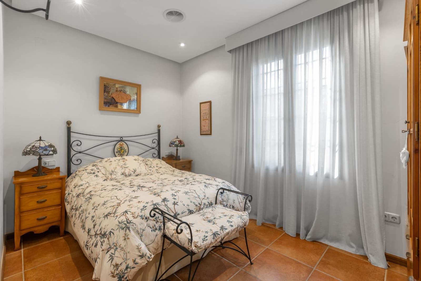 6 sypialnia Willa na sprzedaż w La Veleta z basenem garażem - 2 490 000 € (Ref: 10005887)