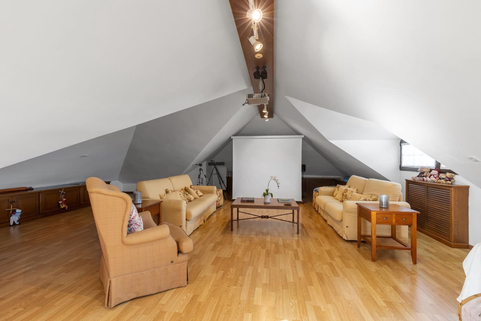 6 sypialnia Willa na sprzedaż w La Veleta z basenem garażem - 2 490 000 € (Ref: 10005887)
