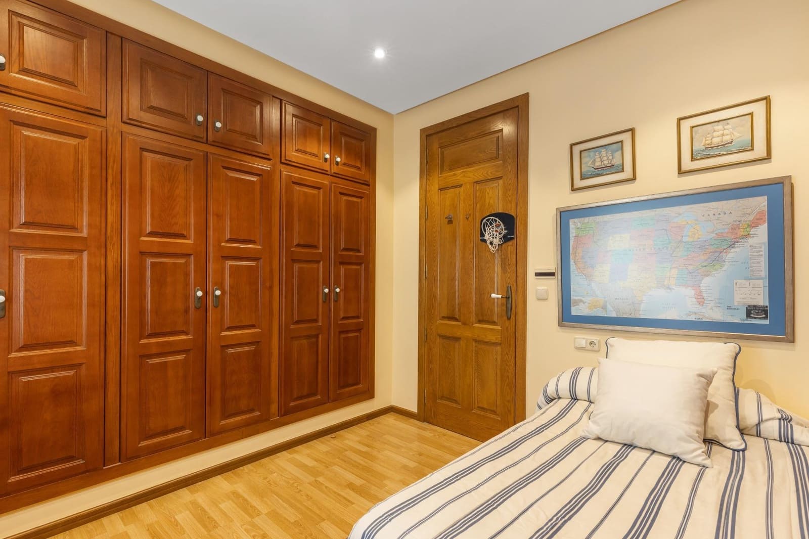 6 sypialnia Willa na sprzedaż w La Veleta z basenem garażem - 2 490 000 € (Ref: 10005887)