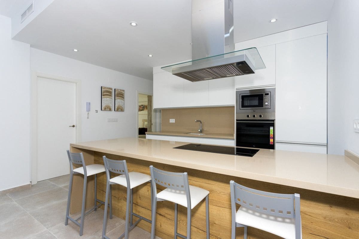 3 slaapkamer Villa te koop in Daya Nueva met zwembad - € 453.000 (Ref: 10005890)