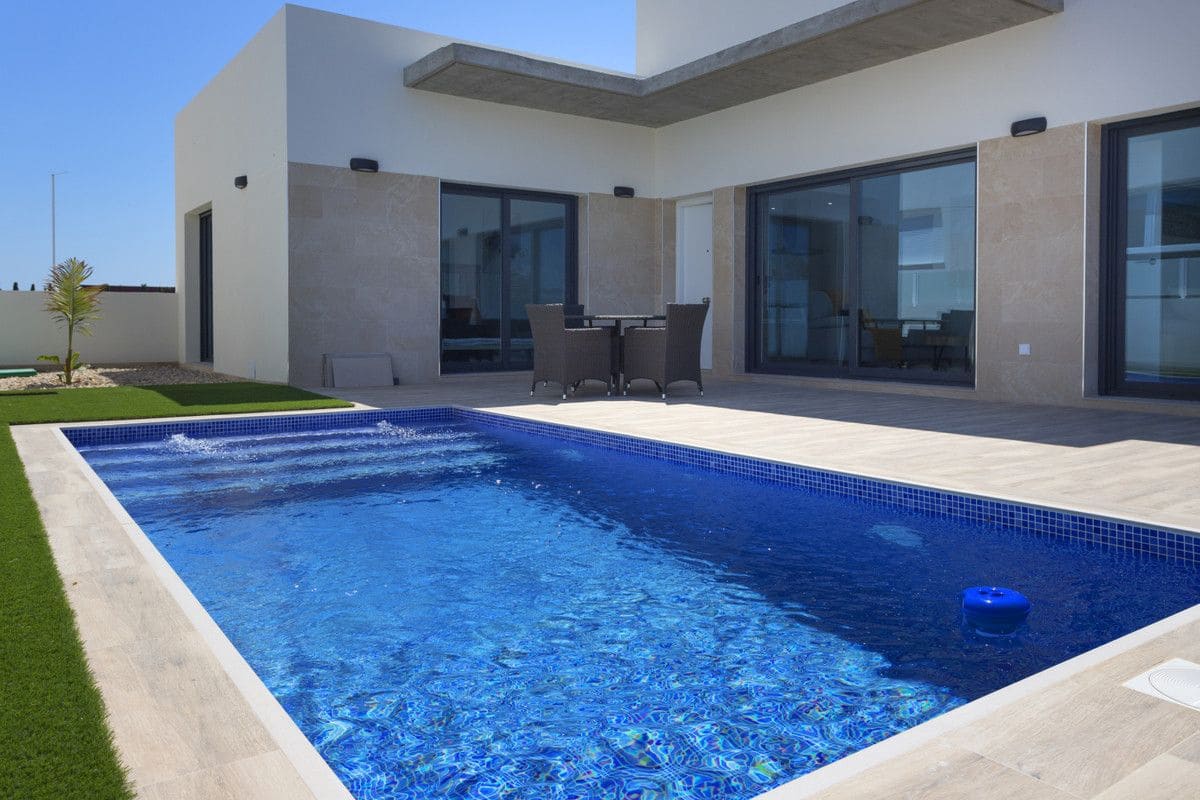 3 slaapkamer Villa te koop in Daya Nueva met zwembad - € 453.000 (Ref: 10005890)