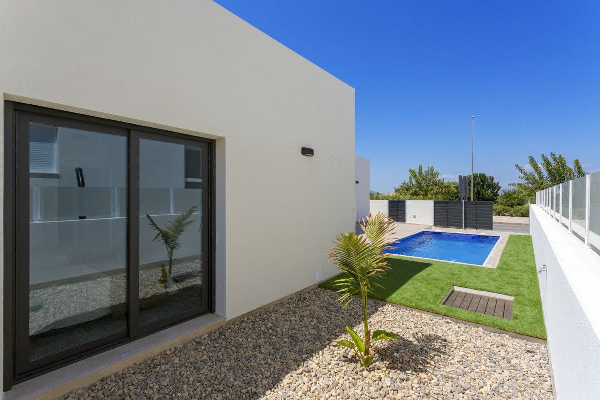 3 slaapkamer Villa te koop in Daya Nueva met zwembad - € 453.000 (Ref: 10005890)