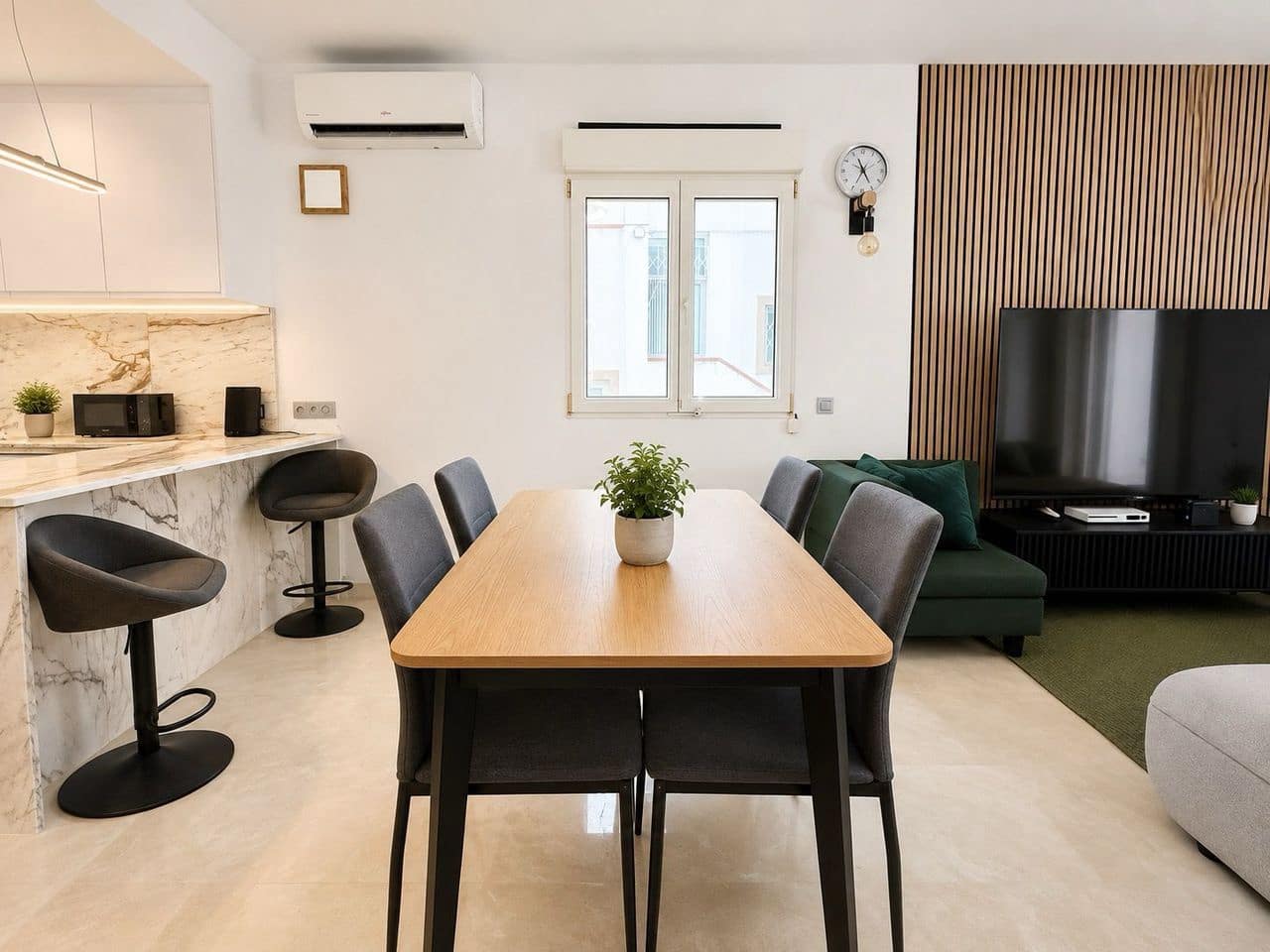 3 soveværelse Villa til salg i Villamartin med garage - € 524.995 (Ref: 10006602)