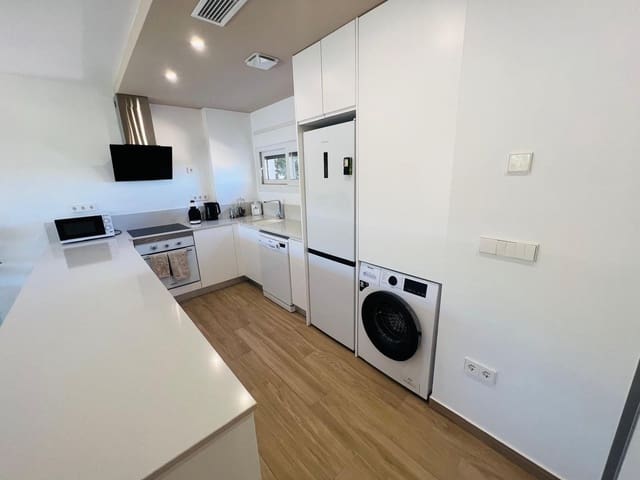 2 soveværelse Lejlighed til salg i Desamparados - Hurchillo - Torremendo, Orihuela - € 249.000 (Ref: 10006605)