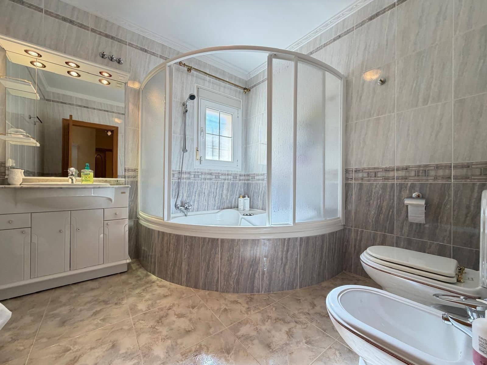 6 slaapkamer Villa te koop in Ciudad Quesada met zwembad - € 880.000 (Ref: 10006620)