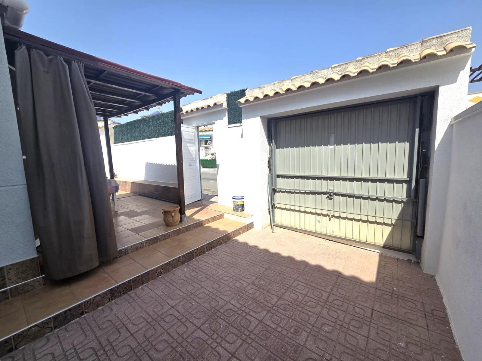 3 Zimmer Haus zu verkaufen in La Siesta mit Pool - 290.000 € (Ref: 10006626)