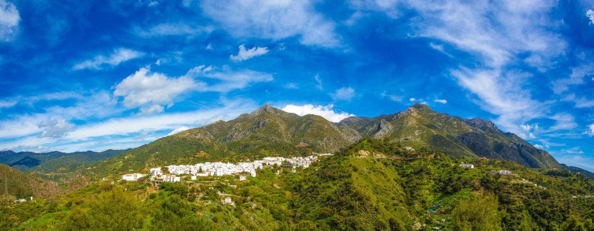 3 bedroom Apartment for sale in Istan with pool - € 545,000 (Ref: 10011641)