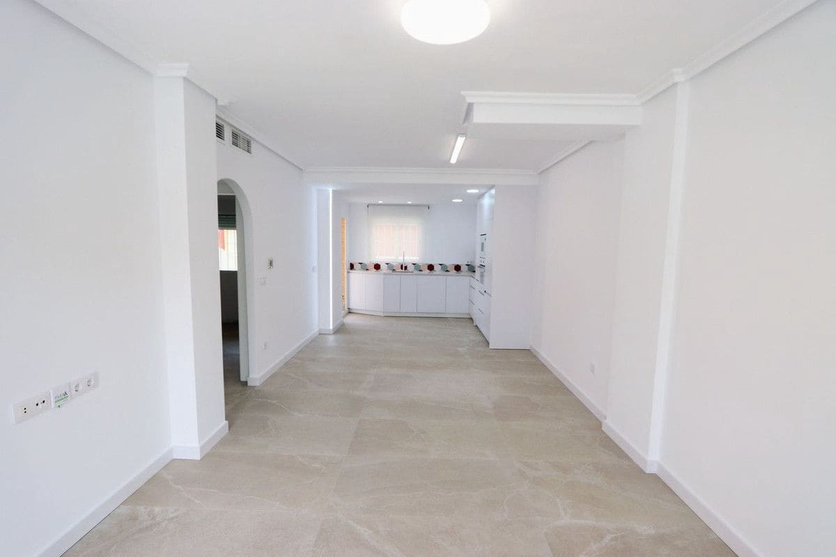 2 bedroom Apartment for sale in El Mojon with pool - € 225,000 (Ref: 10013512)