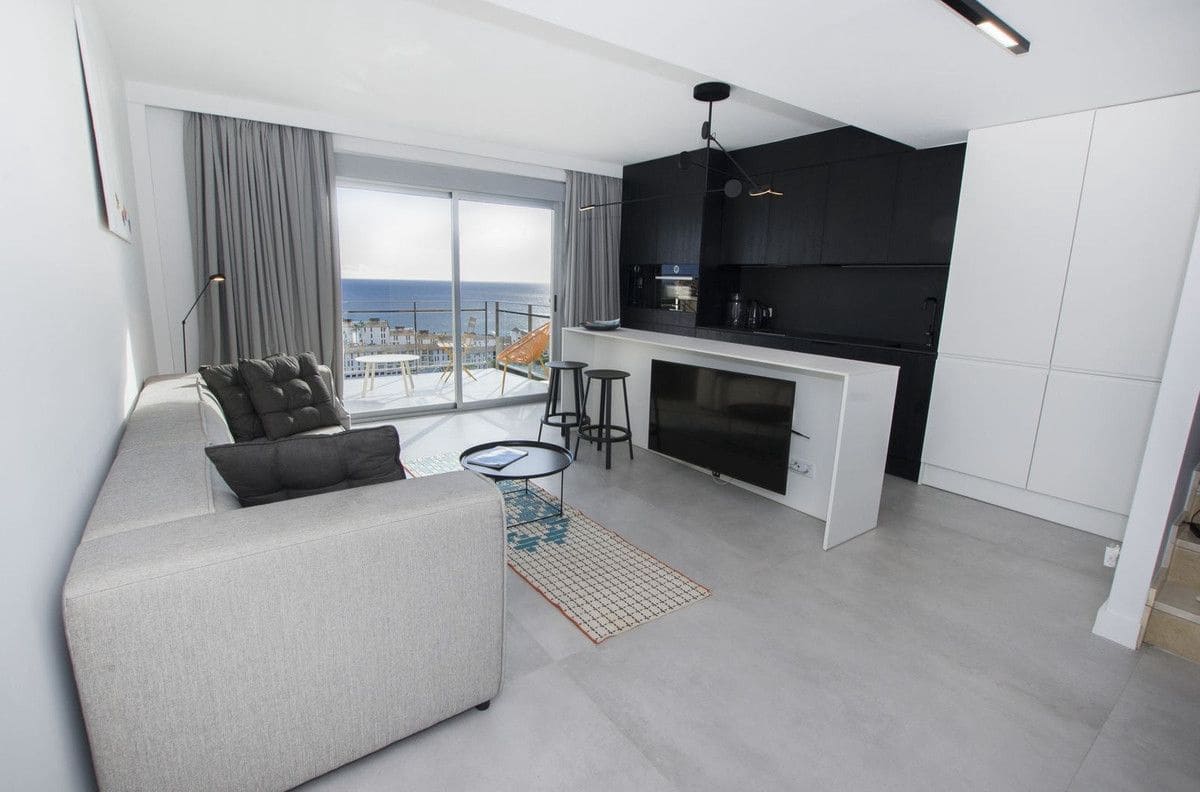 2 bedroom Apartment for sale in Altea with pool - € 420,000 (Ref: 10013514)