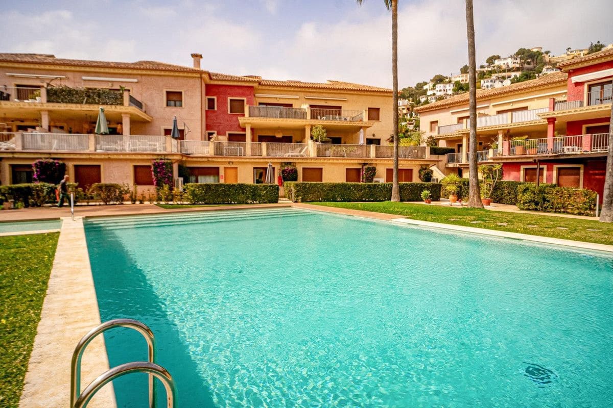 3 quarto Apartamento para venda em Benissa com piscina - 370 000 € (Ref: 10013516)