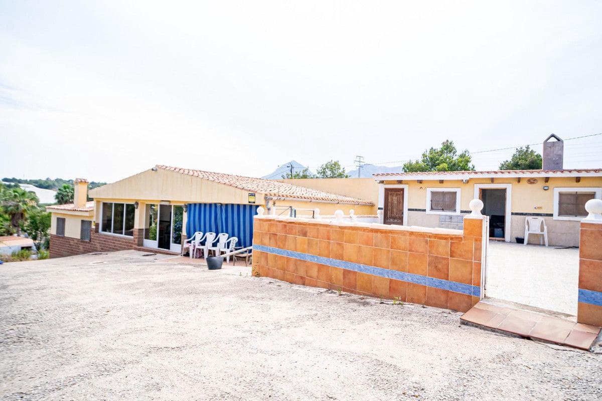 4 slaapkamer Finca/Landhuis te koop in La Nucia - € 350.000 (Ref: 10013519)