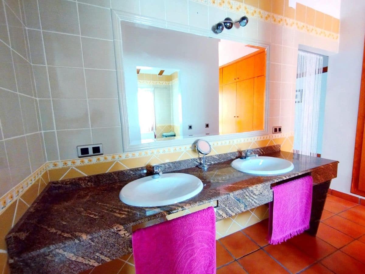 4 soverom Villa til salgs i Alfaz del Pi / L'Alfas del Pi - € 599 000 (Ref: 10013524)