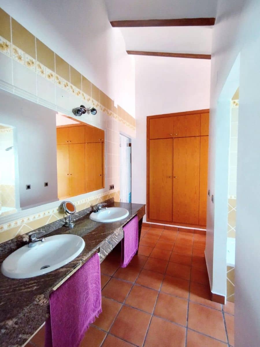 4 soverom Villa til salgs i Alfaz del Pi / L'Alfas del Pi - € 599 000 (Ref: 10013524)