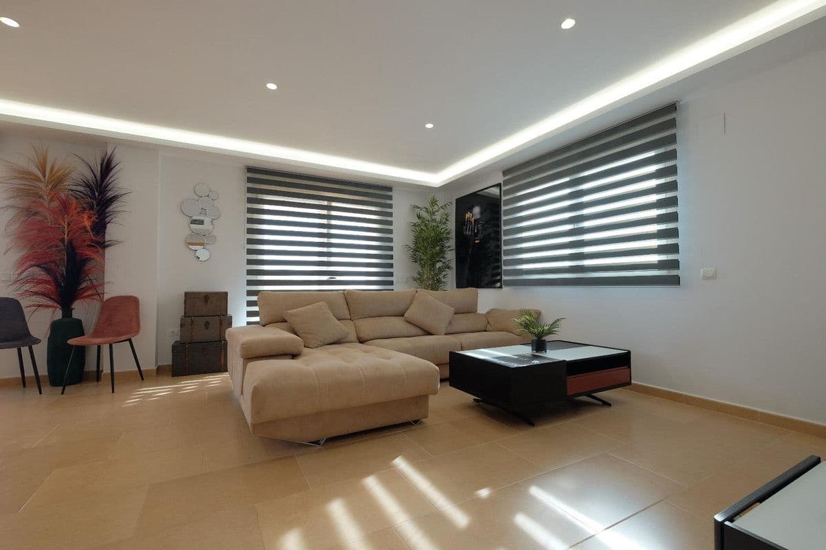 Chalet de 6 habitaciones en Calpe / Calp en venta con piscina - 1.150.000 € (Ref: 10013530)