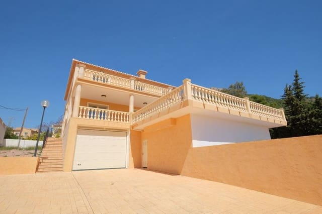 Chalet de 6 habitaciones en Calpe / Calp en venta con piscina - 1.150.000 € (Ref: 10013530)
