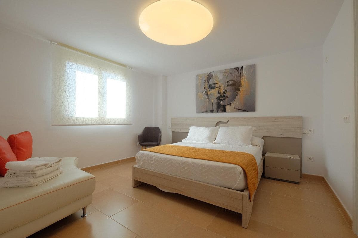 Chalet de 6 habitaciones en Calpe / Calp en venta con piscina - 1.150.000 € (Ref: 10013530)