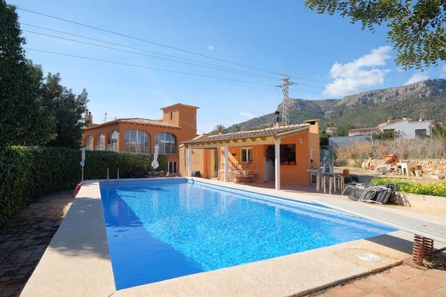9 soveværelse Villa til salg i Calpe / Calp med swimmingpool - € 1.190.000 (Ref: 10013531)