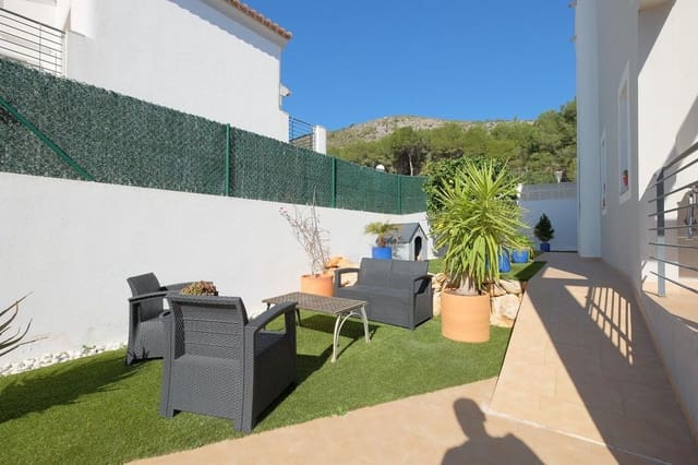 2 chambre Villa/Maison à vendre à Alcalalí / Alcanalí avec piscine - 349 000 € (Ref: 10013532)