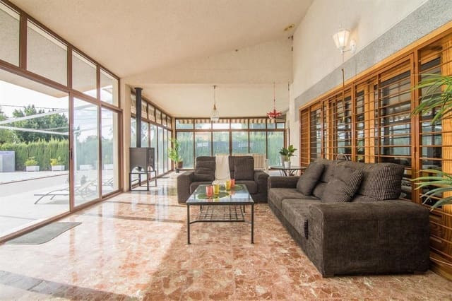 5 bedroom Villa for sale in Elche / Elx - € 690,000 (Ref: 10013534)