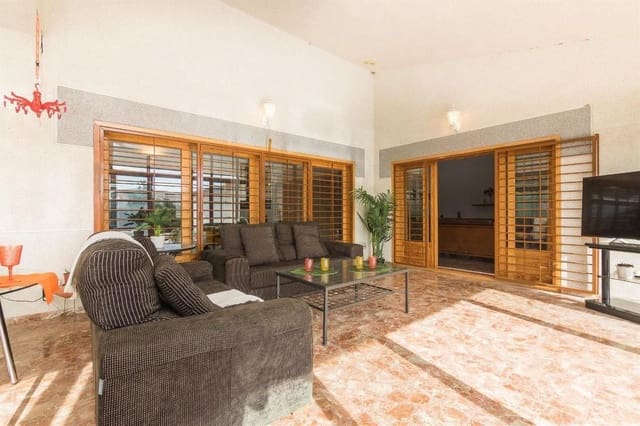 5 bedroom Villa for sale in Elche / Elx - € 690,000 (Ref: 10013534)