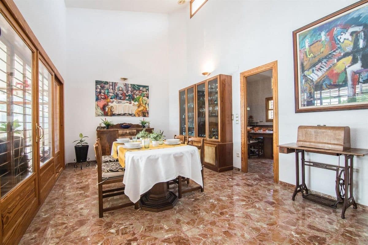 5 bedroom Villa for sale in Elche / Elx - € 690,000 (Ref: 10013534)