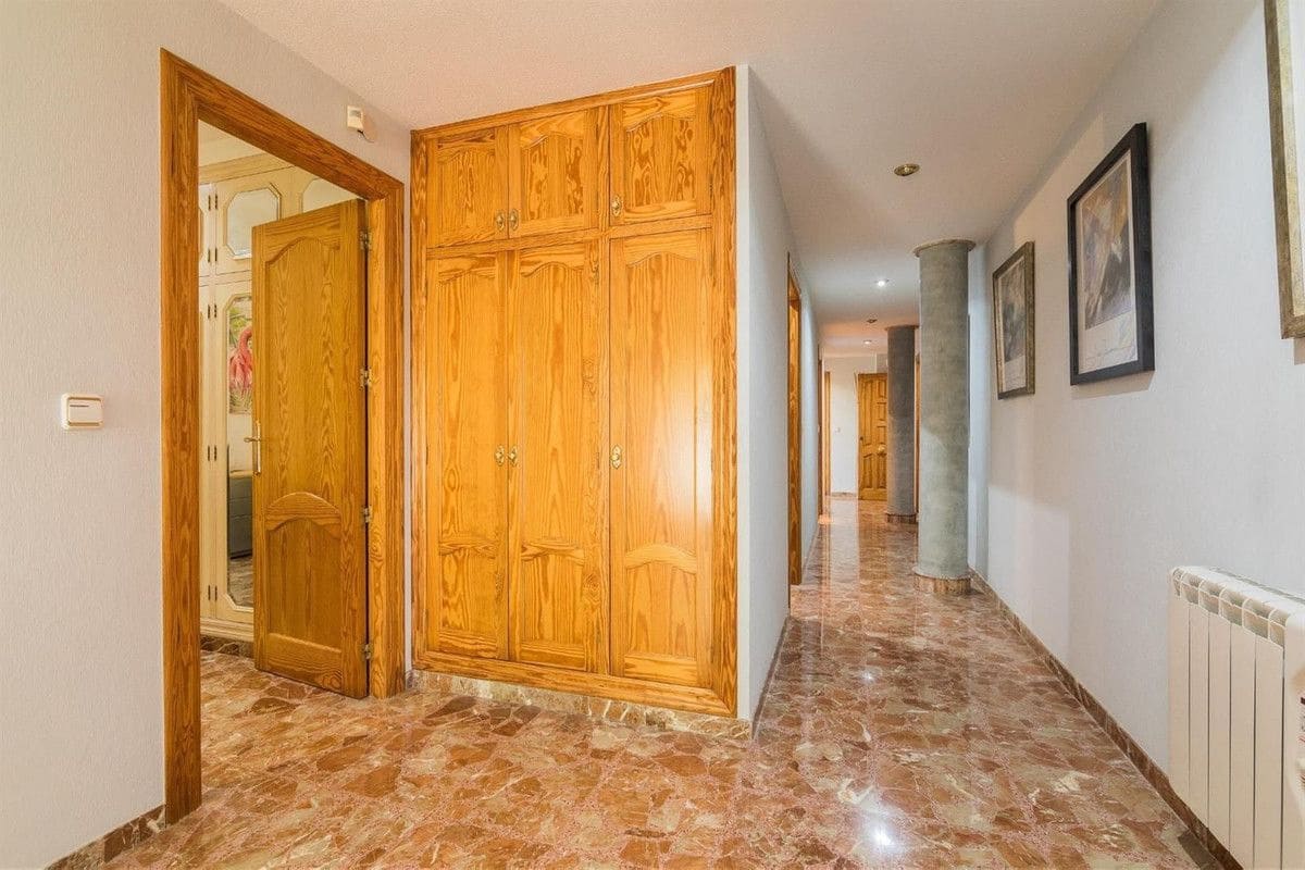 5 bedroom Villa for sale in Elche / Elx - € 690,000 (Ref: 10013534)