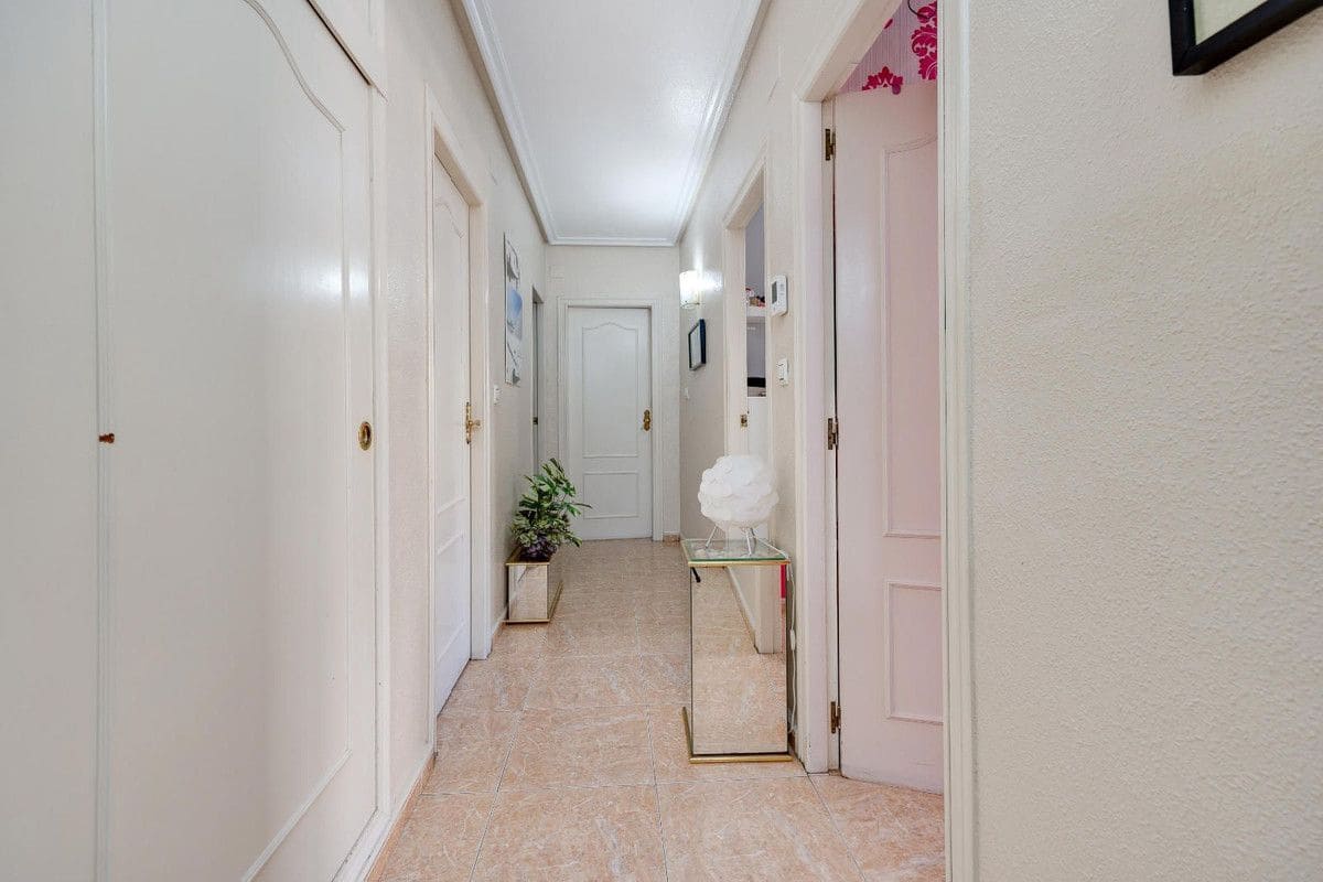 5 soveværelse Lejlighed til salg i Torrevieja - € 224.969 (Ref: 10013535)