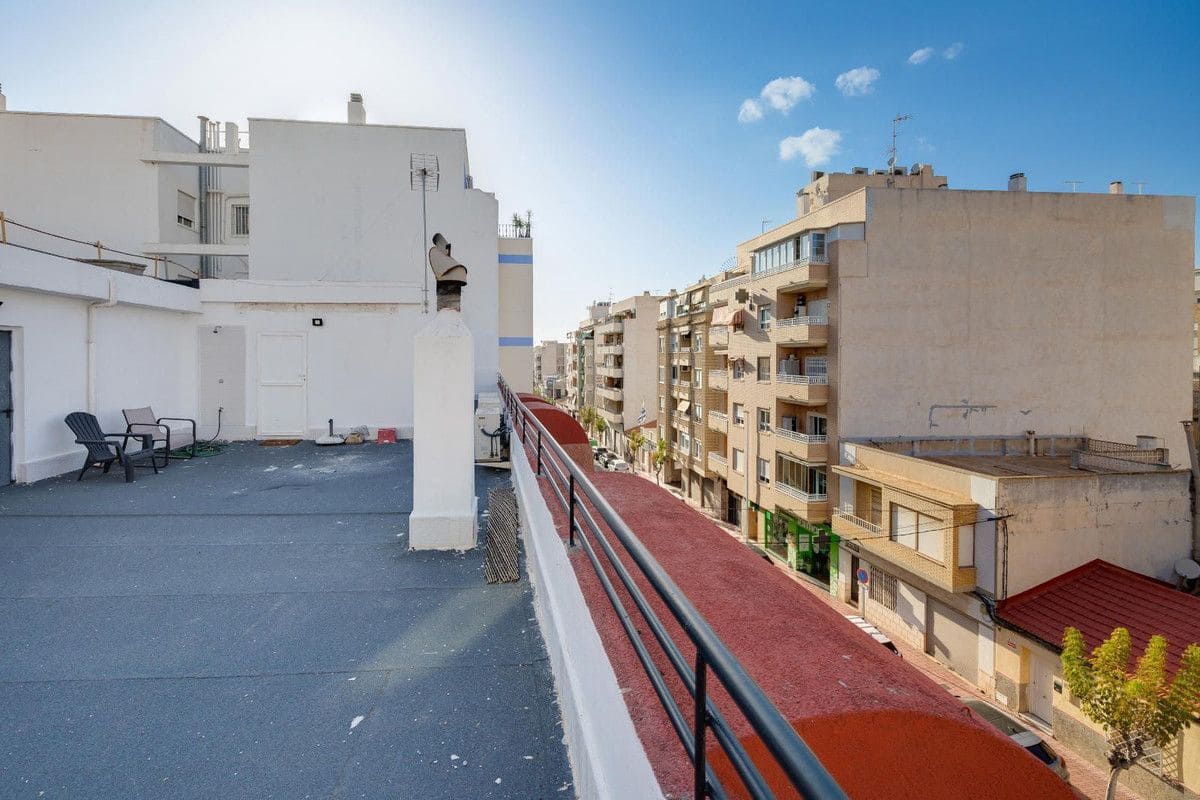 5 soveværelse Lejlighed til salg i Torrevieja - € 224.969 (Ref: 10013535)