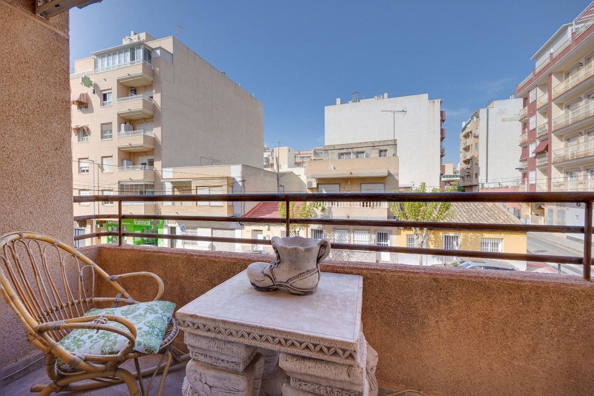 5 soveværelse Lejlighed til salg i Torrevieja - € 224.969 (Ref: 10013535)