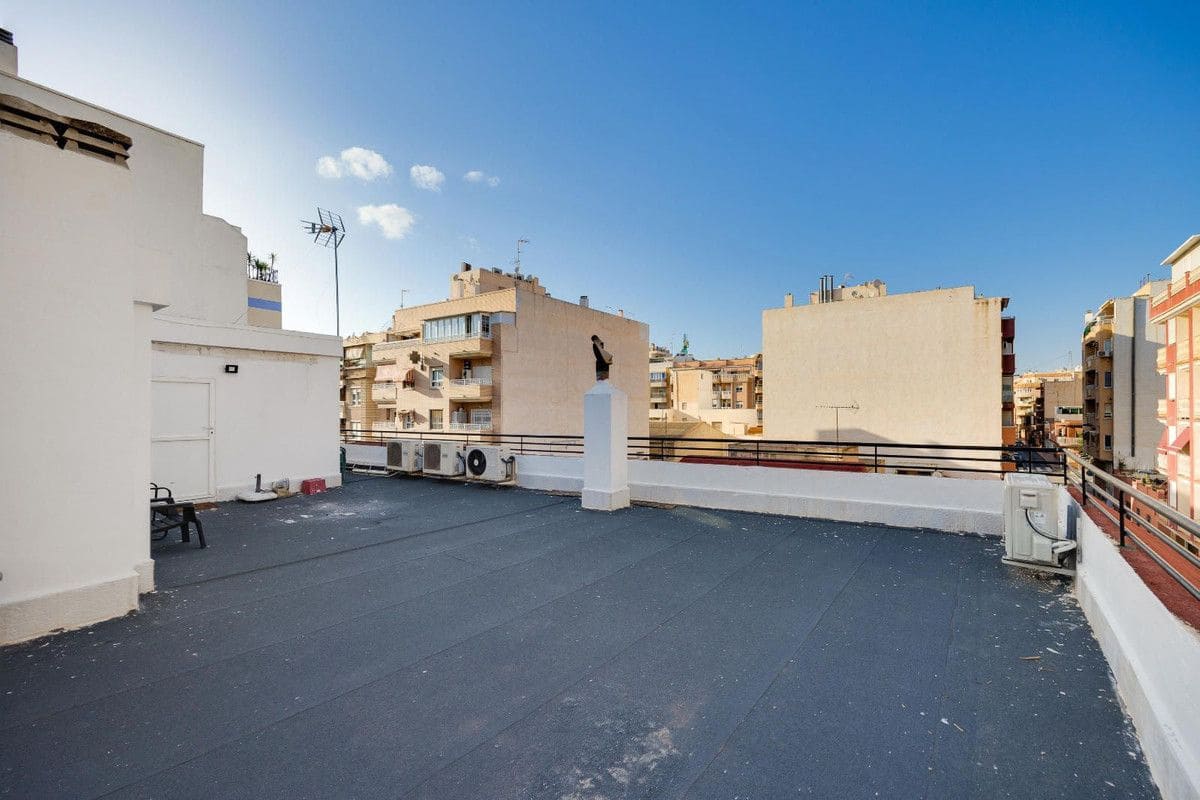 5 soveværelse Lejlighed til salg i Torrevieja - € 224.969 (Ref: 10013535)