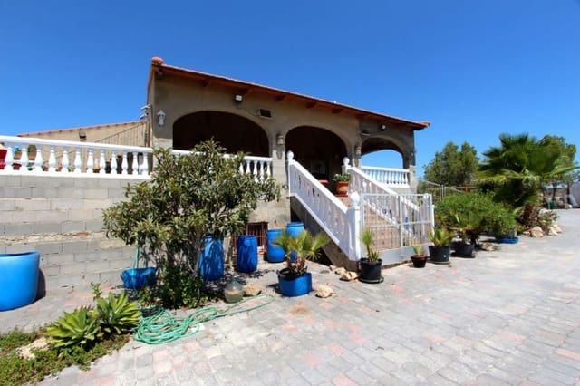6 bedroom Villa for sale in Albudeite with pool - € 320,000 (Ref: 10013541)