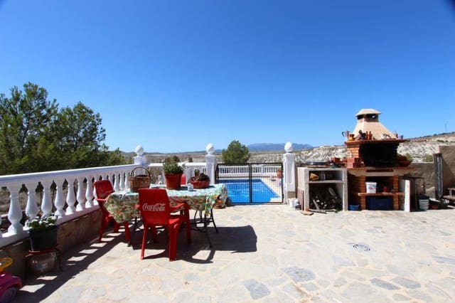 6 bedroom Villa for sale in Albudeite with pool - € 320,000 (Ref: 10013541)