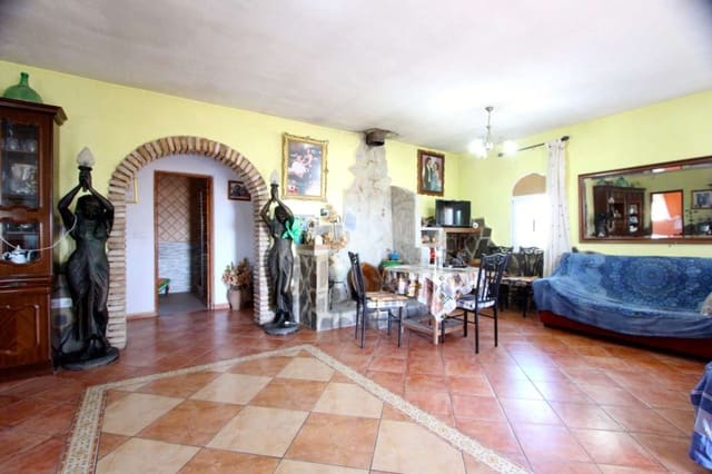 6 bedroom Villa for sale in Albudeite with pool - € 320,000 (Ref: 10013541)