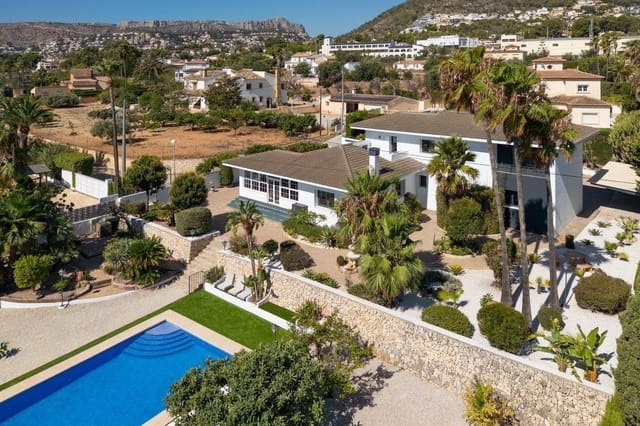 6 bedroom Villa for sale in Calpe / Calp - € 1,650,000 (Ref: 10013550)
