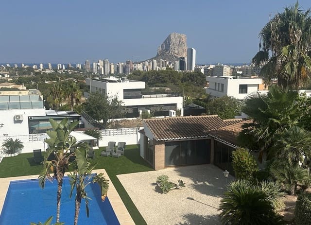 6 bedroom Villa for sale in Calpe / Calp - € 1,650,000 (Ref: 10013550)