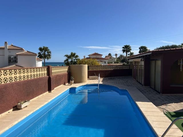 4 soveværelse Villa til salg i Calpe / Calp med swimmingpool - € 898.000 (Ref: 10013551)